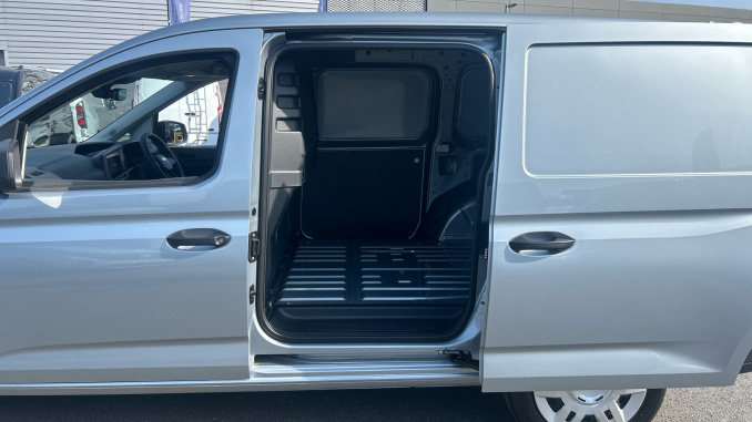 Ford Transit Connect 230 L2 Diesel 2.0 EcoBlue 102ps Trend Van - Image 5